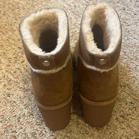 UGG Women's Kasen Block-Heel Tan Boots Size 7 - Picture 5 of 12